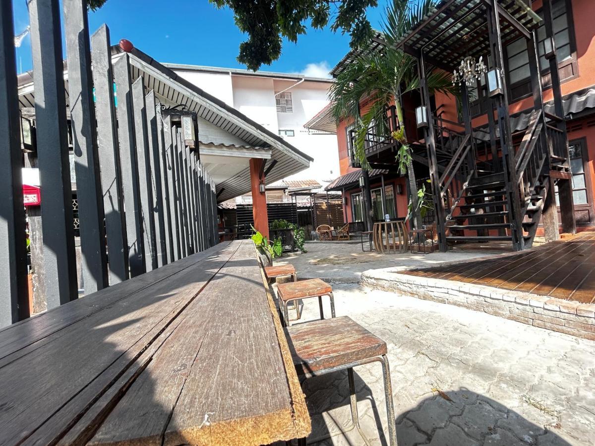 Villa'S Homestay Chiang Mai Bagian luar foto