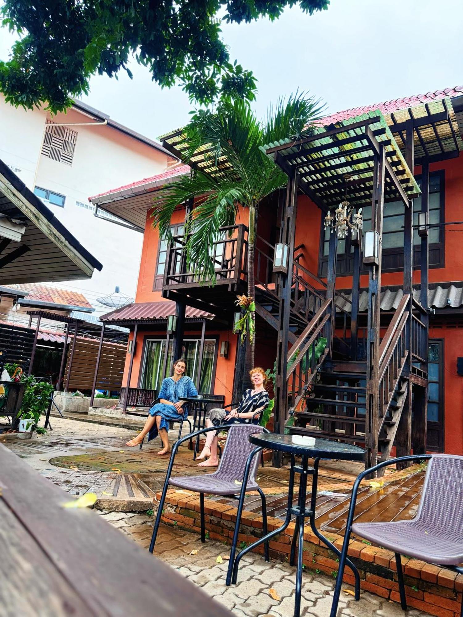 Villa'S Homestay Chiang Mai Bagian luar foto